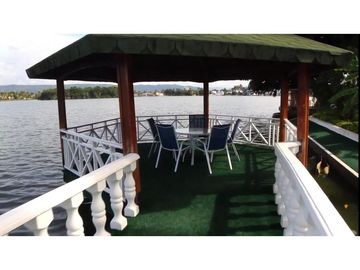 VENDO CASA EN EL PEÑON GIRARDOT