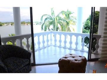 VENDO CASA EN EL PEÑON GIRARDOT