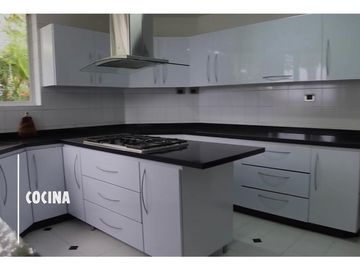 VENDO CASA EN EL PEÑON GIRARDOT