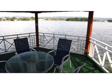 VENDO CASA EN EL PEÑON GIRARDOT
