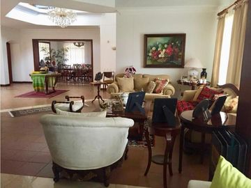 CASA INDEPENDIENTE EN VENTA EN RIOMAR