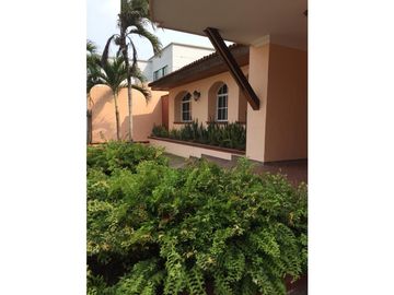 CASA INDEPENDIENTE EN VENTA EN RIOMAR