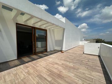 CASA EN VENTA EN  PRADO LARGO, zona esmeralda
