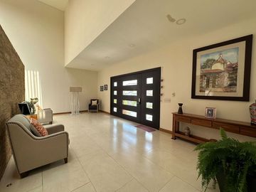 CASA EN VENTA EN  PRADO LARGO, zona esmeralda
