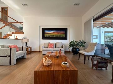 CASA EN VENTA EN  PRADO LARGO, zona esmeralda