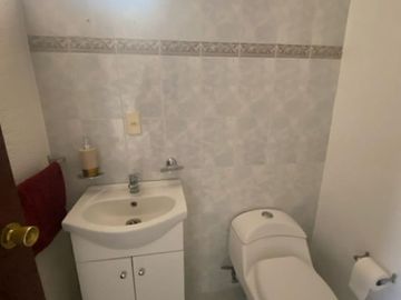 CASA EN VENTA EN BALCONES DE VALLE DORADO