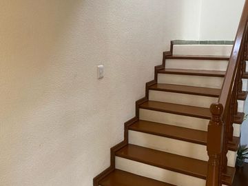 CASA EN VENTA EN BALCONES DE VALLE DORADO