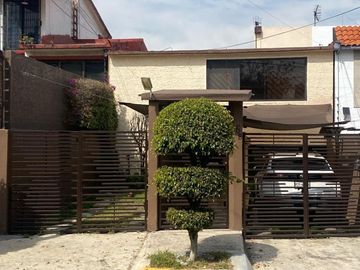 CASA EN VENTA EN BALCONES DE VALLE DORADO