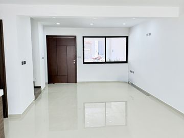 Casa en venta en Zona Pedregal de las Ánimas- Jardín Privado y Cocina soñada