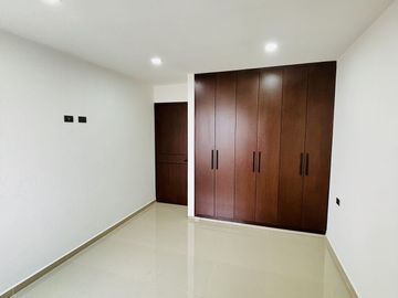 Casa en venta en Zona Pedregal de las Ánimas- Jardín Privado y Cocina soñada