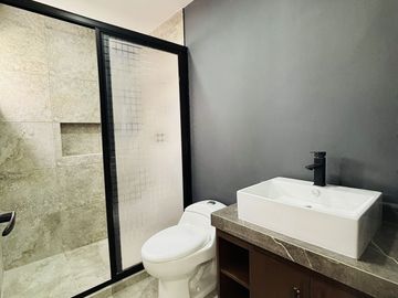 Casa en venta en Zona Pedregal de las Ánimas- Jardín Privado y Cocina soñada