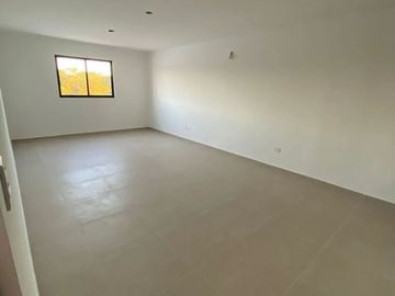 EN VENTA CASA RESIDENCIAL DE DOS PISOS EN PRIVADA BOTÁNICO, CONKAL