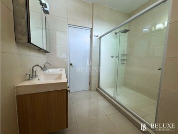 VENDO O ALQUILO APARTAMENTO AMOBLADO EN EL CANGREJO, PH ASTORIA (9)