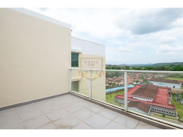 Apartamento en Venta Albrook AMPLIO  de 320 m2 con terraza de 55 m2