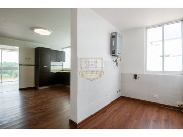 Apartamento en Venta Albrook AMPLIO  de 320 m2 con terraza de 55 m2