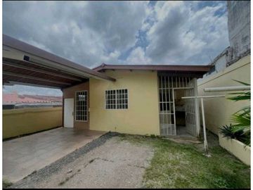 Venta casa Brisas del Golf (KF)