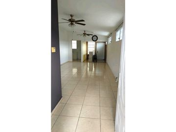 Venta casa Brisas del Golf (KF)
