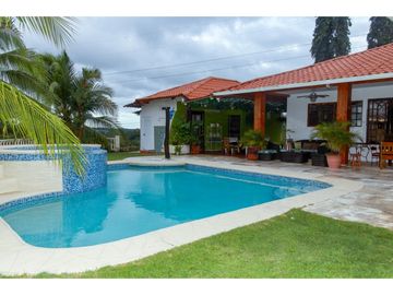 HACIENDA EN VENTA EN CHORRERRA