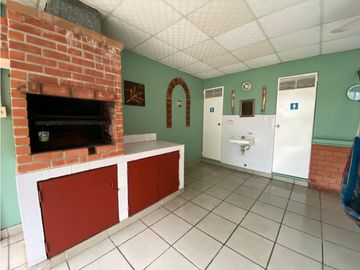 VILLA LUCRE / 565M / DOS NIVELES / BALCON / CUARTO Y BAÑO SERVICIO