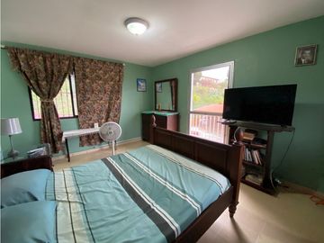 VILLA LUCRE / 565M / DOS NIVELES / BALCON / CUARTO Y BAÑO SERVICIO