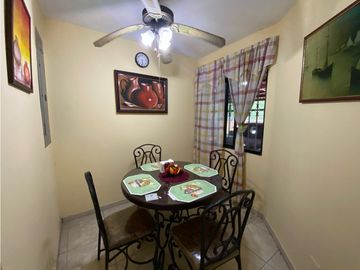 VILLA LUCRE / 565M / DOS NIVELES / BALCON / CUARTO Y BAÑO SERVICIO