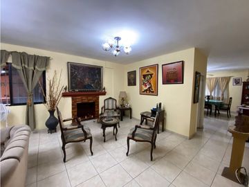 VILLA LUCRE / 565M / DOS NIVELES / BALCON / CUARTO Y BAÑO SERVICIO