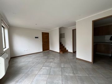 Casa En Venta, Valles Del Country; Talca