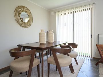 Casa En Venta, Valles Del Country; Talca