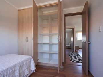 Casa En Venta, Valles Del Country; Talca