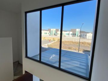 Casa en venta en Juriquilla Santa Fe, Valle, Queretaro
