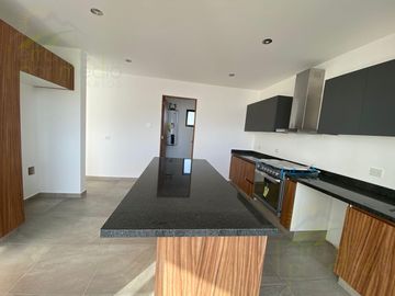 Casa en venta en Juriquilla Santa Fe, Valle, Queretaro