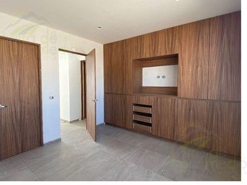 Casa en venta en Juriquilla Santa Fe, Valle, Queretaro