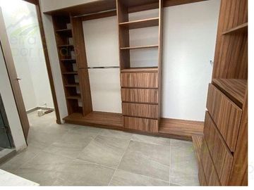 Casa en venta en Juriquilla Santa Fe, Valle, Queretaro