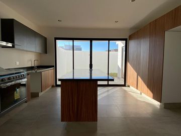 Casa en venta en Juriquilla Santa Fe, Valle, Queretaro