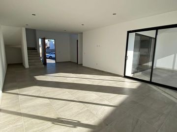 Casa en venta en Juriquilla Santa Fe, Valle, Queretaro