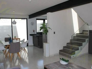 Casa en Venta en Privada en Juriquilla, Querétaro