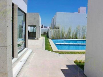 Casa en Venta en Privada en Juriquilla, Querétaro