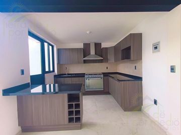 Casa en Venta en Privada en Juriquilla, Querétaro