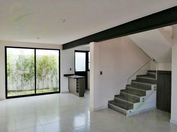 Casa en Venta en Privada en Juriquilla, Querétaro