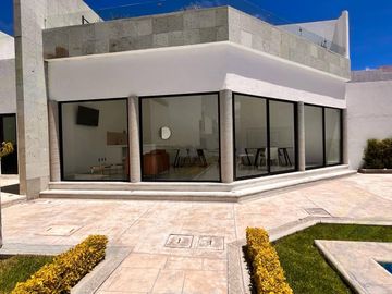 Casa en Venta en Privada en Juriquilla, Querétaro