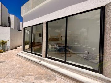 Casa en Venta en Privada en Juriquilla, Querétaro