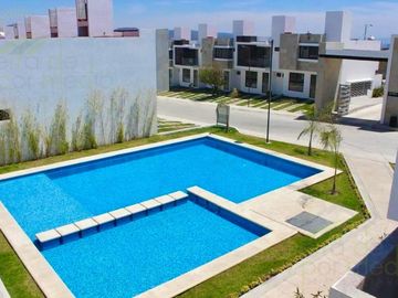 Casa en Venta en Privada en Juriquilla, Querétaro