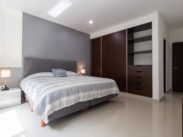 DEPARTAMENTO EN VENTA EN PLAYA DEL CARMEN 3 REC. CON GRANDES ESPACIOS