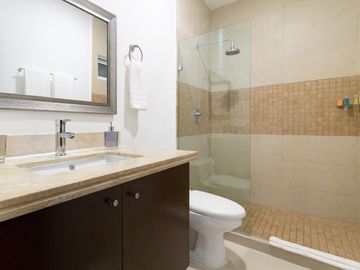 DEPARTAMENTO EN VENTA EN PLAYA DEL CARMEN 3 REC. CON GRANDES ESPACIOS