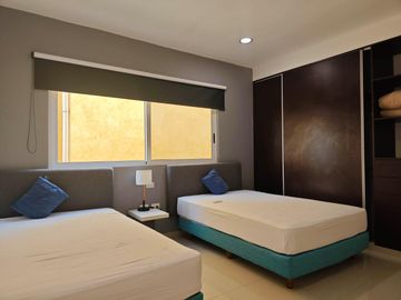 DEPARTAMENTO EN VENTA EN PLAYA DEL CARMEN 3 REC. CON GRANDES ESPACIOS