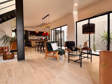 Oportunidad! Casa en Juriquilla de $2,940,000 a $2,790,000!