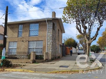 Casa en Venta en Barros Arana 505