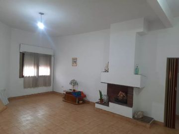 VENTA CASA 2 DORMITORIOS, BARRIO COLON, CORDOBA