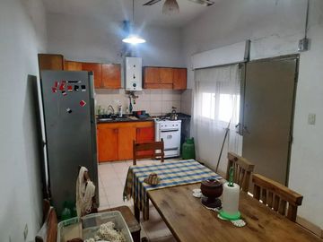VENTA CASA 2 DORMITORIOS, BARRIO COLON, CORDOBA