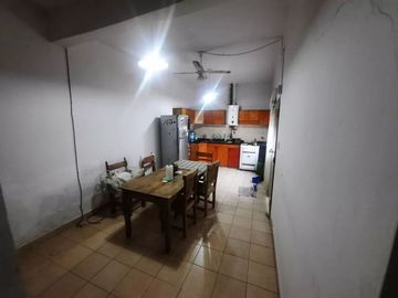 VENTA CASA 2 DORMITORIOS, BARRIO COLON, CORDOBA
